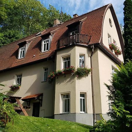 Pension Family Karlovy Vary Kültér fotó