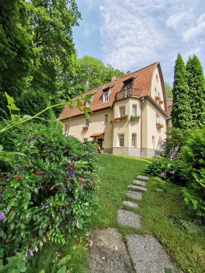 Pension Family Karlovy Vary Kültér fotó