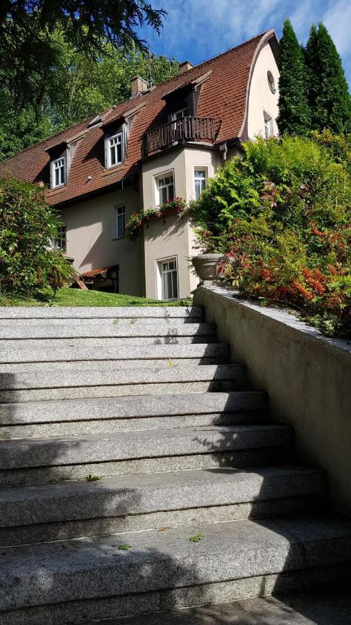 Pension Family Karlovy Vary Kültér fotó