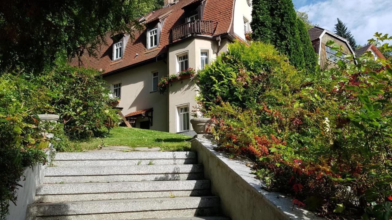 Pension Family Karlovy Vary Kültér fotó